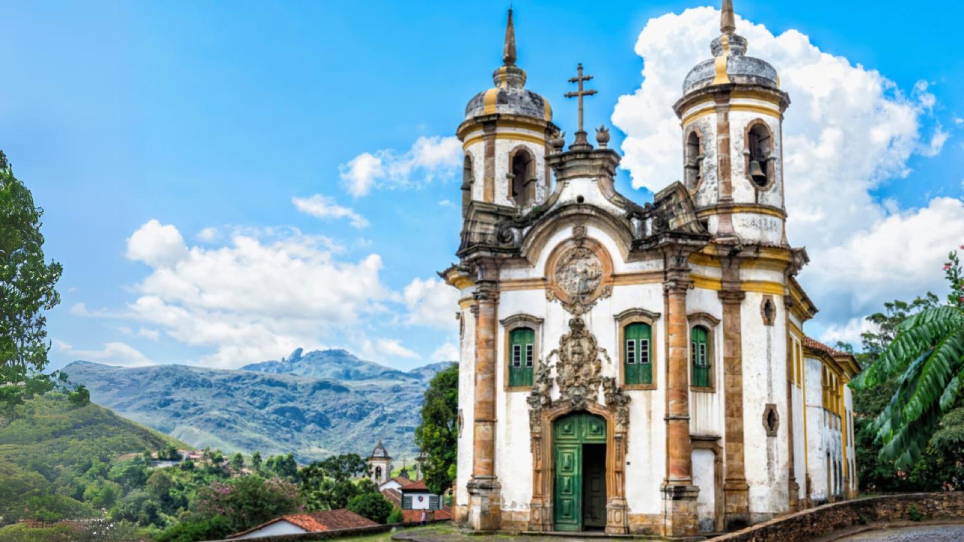 Ouro-Preto-Igreja-Sao-Francisco-de-Assis