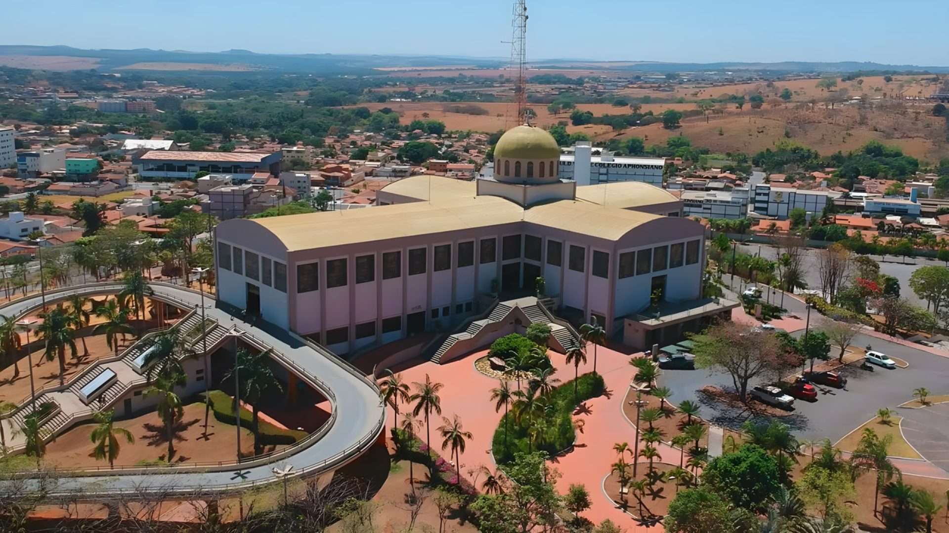 Santuario Basílica Divino Pai Eterno F1