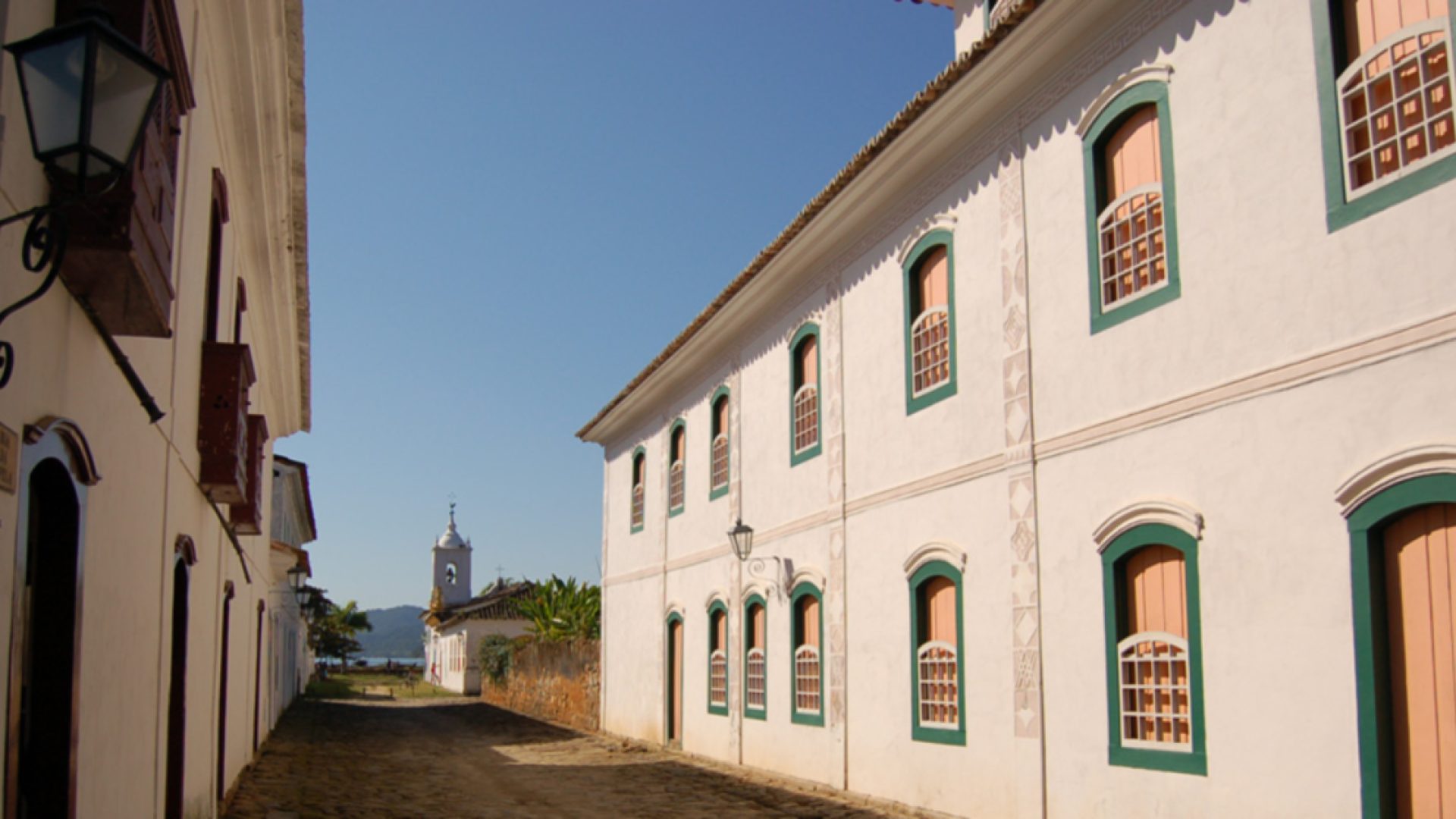 rua-do-centro-historico-de-paraty